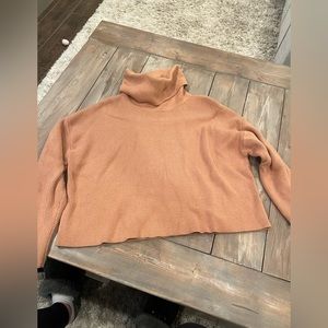 Lumiere Women’s Medium Camel Turtleneck Sweater